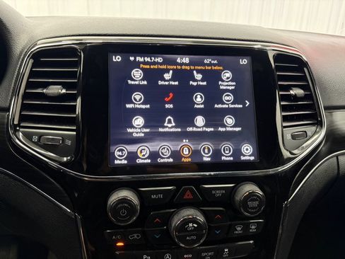 Used 2020 Jeep Grand Cherokee Limited AWD/4WD image 28