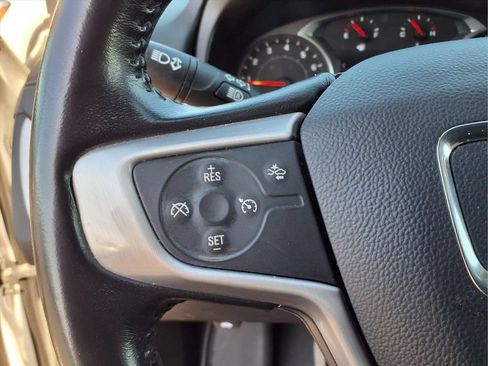 Used 2020 GMC Terrain SLT AWD/4WD image 21