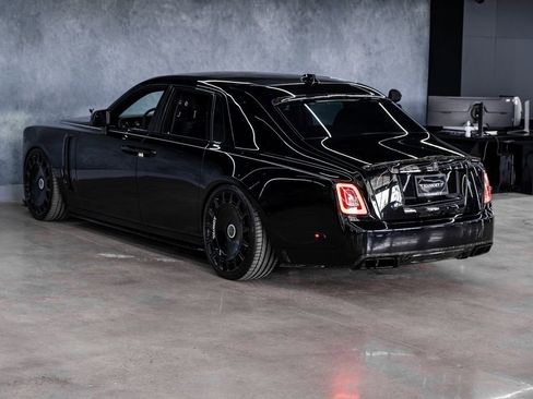 Used 2026 Rolls-Royce Phantom Sedan RWD image 12