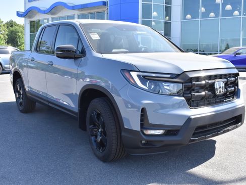 New 2026 Honda Ridgeline Black Edition image 3