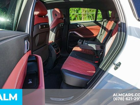 Used 2024 BMW X6 xDrive40i w/ Parking Assistance Package image 22