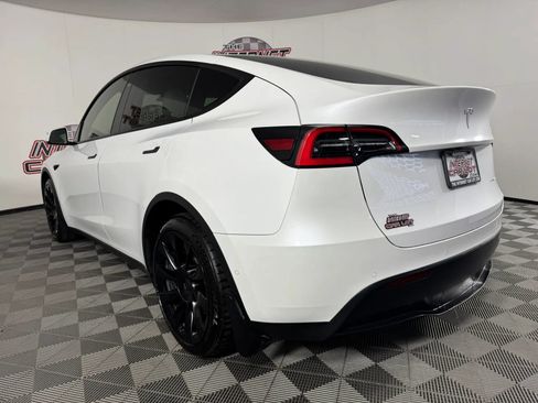 Used 2020 Tesla Model Y Long Range AWD/4WD image 25