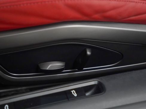 Certified 2020 Porsche 911 Carrera 4S image 21