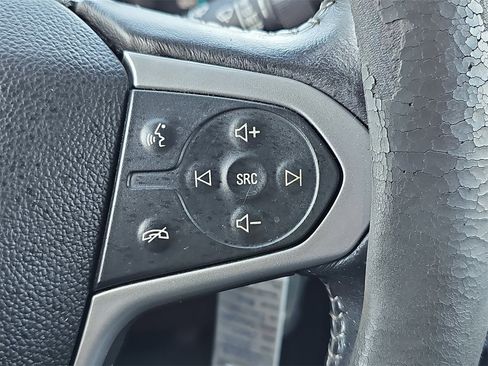 Used 2015 Chevrolet Colorado LT w/ LT Convenience Package image 17