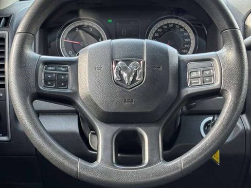 Used 2018 RAM 2500 Tradesman w/ Chrome Appearance Group AWD/4WD image 19