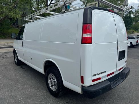 Used 2018 GMC Savana 2500 RWD image 5