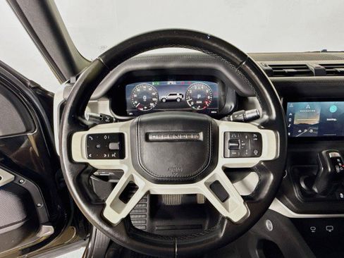 Used 2022 Land Rover Defender 110 X-Dynamic HSE AWD/4WD image 10