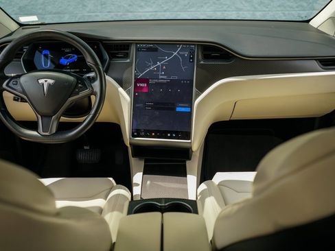 Used 2018 Tesla Model X 100D image 19