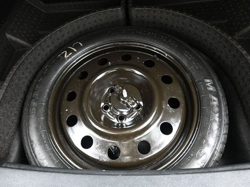 Used 2019 Lincoln Nautilus Select image 53