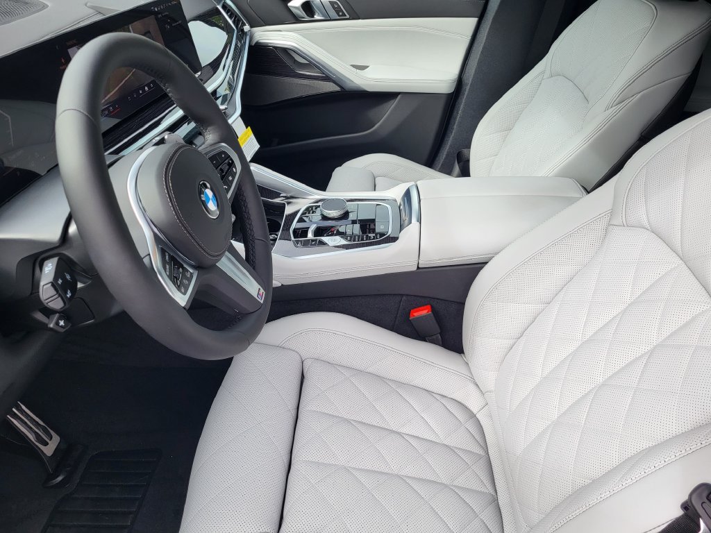 New 2027 BMW X6 xDrive40i AWD/4WD image 9