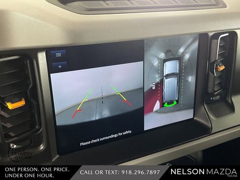 Used 2023 Ford Bronco Badlands image 30