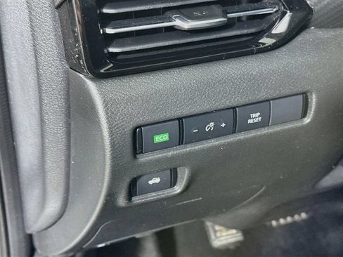 Used 2020 Nissan Sentra SV w/ Lighting Package FWD image 10