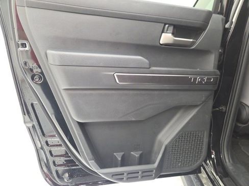 Used 2024 Toyota Tacoma TRD Sport image 9