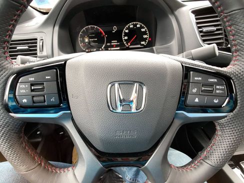New 2026 Honda Ridgeline Black Edition image 17