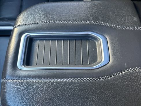 Used 2021 GMC Yukon Denali w/ LPO, Illumination Package image 48