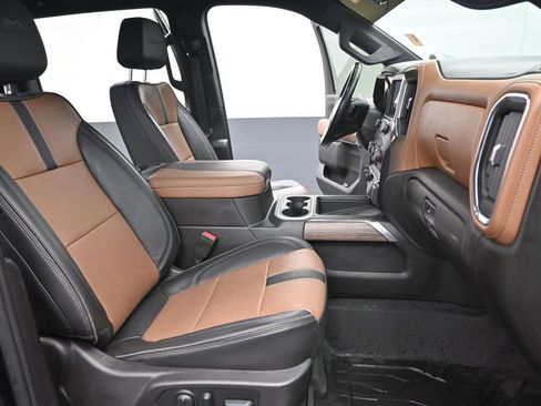 Used 2023 Chevrolet Silverado 3500 High Country image 16