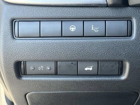 Used 2022 Nissan Rogue Platinum w/ Head-Up Display Package FWD image 29