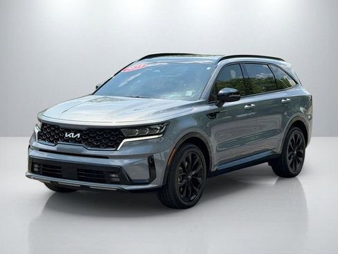 Certified 2023 Kia Sorento SX FWD image 3