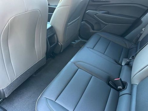 New 2026 Chevrolet Trax ACTIV w/ Sunroof Package FWD image 16