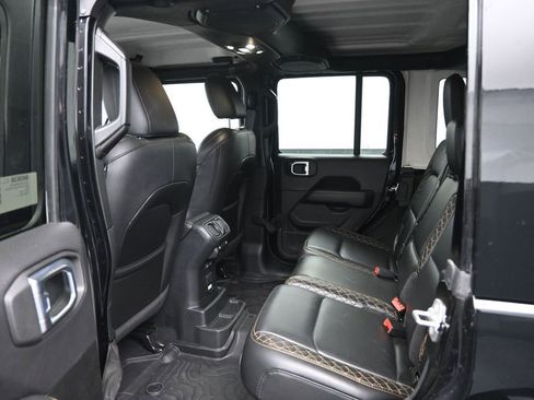 Used 2021 Jeep Wrangler Unlimited Sahara AWD/4WD image 25