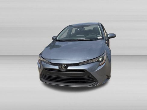 Used 2025 Toyota Corolla LE FWD image 10