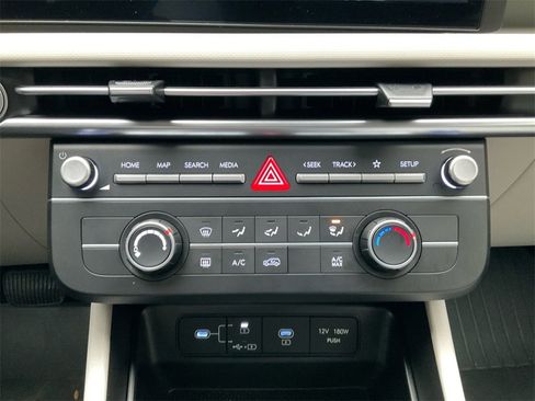 Certified 2025 Hyundai Tucson SE image 23