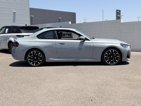 Used 2026 BMW 230i Coupe w/ Premium Package RWD image 5
