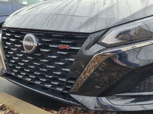 Used 2023 Nissan Altima 2.5 SR w/ SR Premium Package image 7