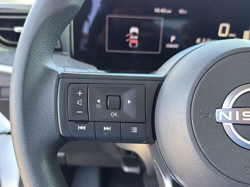 Used 2025 Nissan Kicks SV FWD image 20