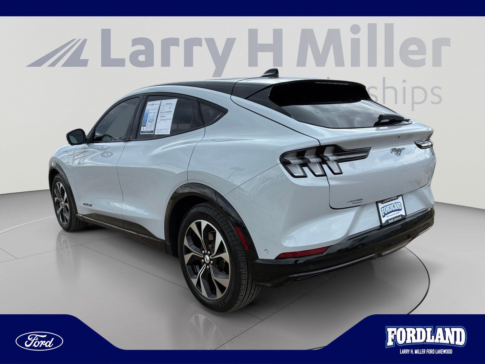 Used 2023 Ford Mustang Mach-E Premium AWD/4WD image 3