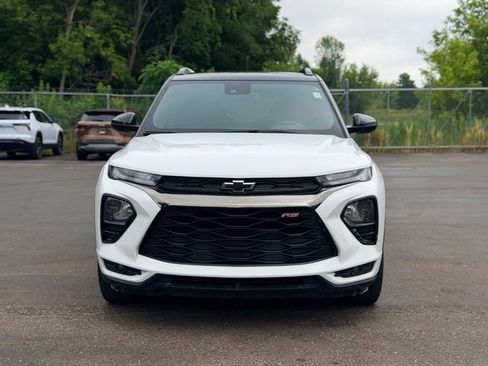 Used 2023 Chevrolet TrailBlazer RS w/ Convenience Package FWD image 3