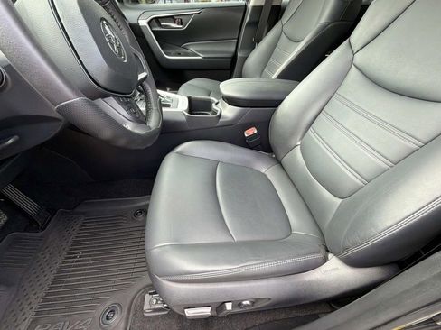 Used 2024 Toyota RAV4 XLE Premium FWD image 12