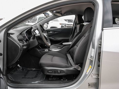 Used 2020 Chevrolet Malibu LT image 34