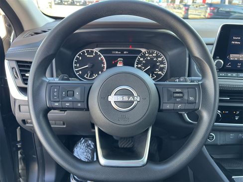 Certified 2023 Nissan Rogue S image 9