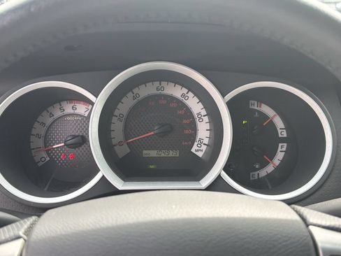 Used 2014 Toyota Tacoma PreRunner w/ Convenience Package RWD image 27
