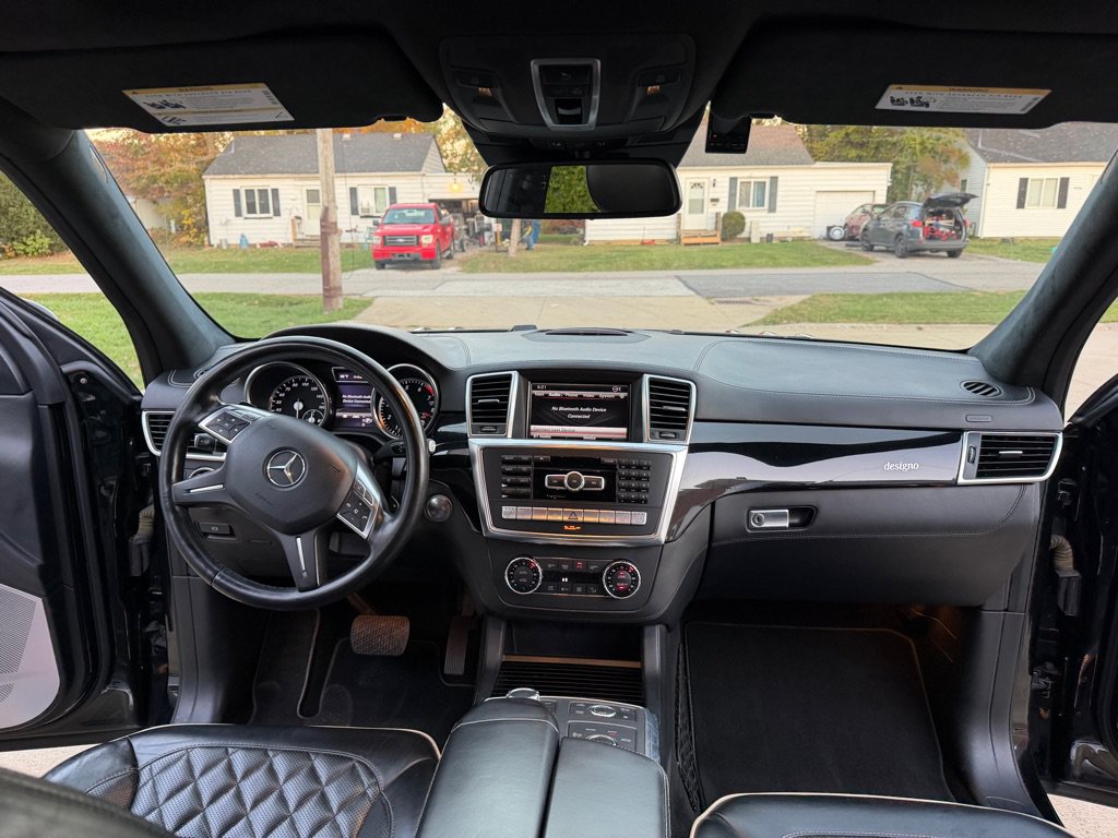 Used 2013 Mercedes-Benz GL 550 4MATIC image 8