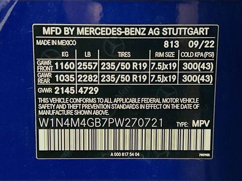 Certified 2023 Mercedes-Benz GLB 250 image 33