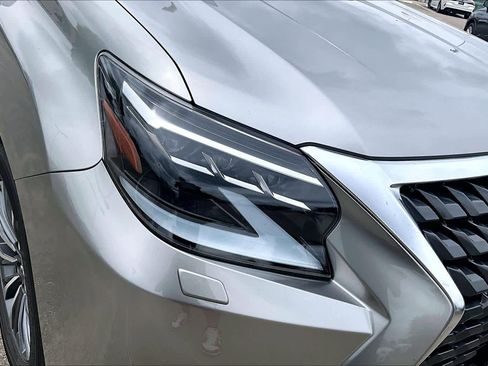 Used 2023 Lexus GX 460 Luxury w/ Accessory Package AWD/4WD image 25