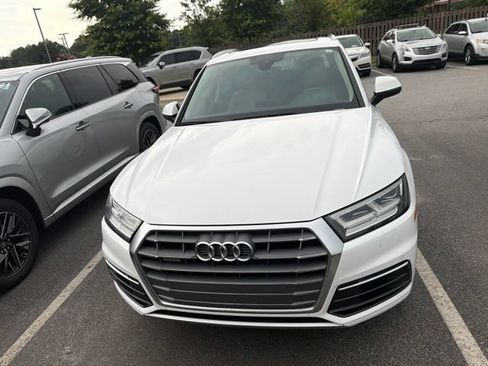 Used 2018 Audi Q5 2.0T Premium Plus w/ Premium Plus Package AWD/4WD image 10