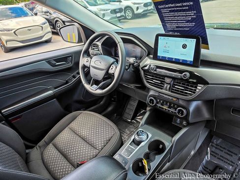 Used 2023 Ford Escape Active AWD/4WD image 23