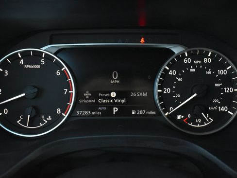 Used 2023 Nissan Rogue S AWD/4WD image 30