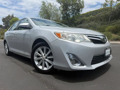 Used 2012 Toyota Camry XLE FWD image 7