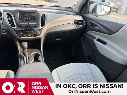 Used 2022 Chevrolet Equinox LT FWD image 20