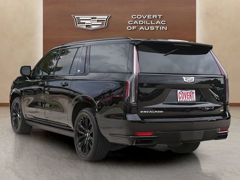Used 2021 Cadillac Escalade ESV Sport w/ Driver Assist Tech Package AWD/4WD image 3