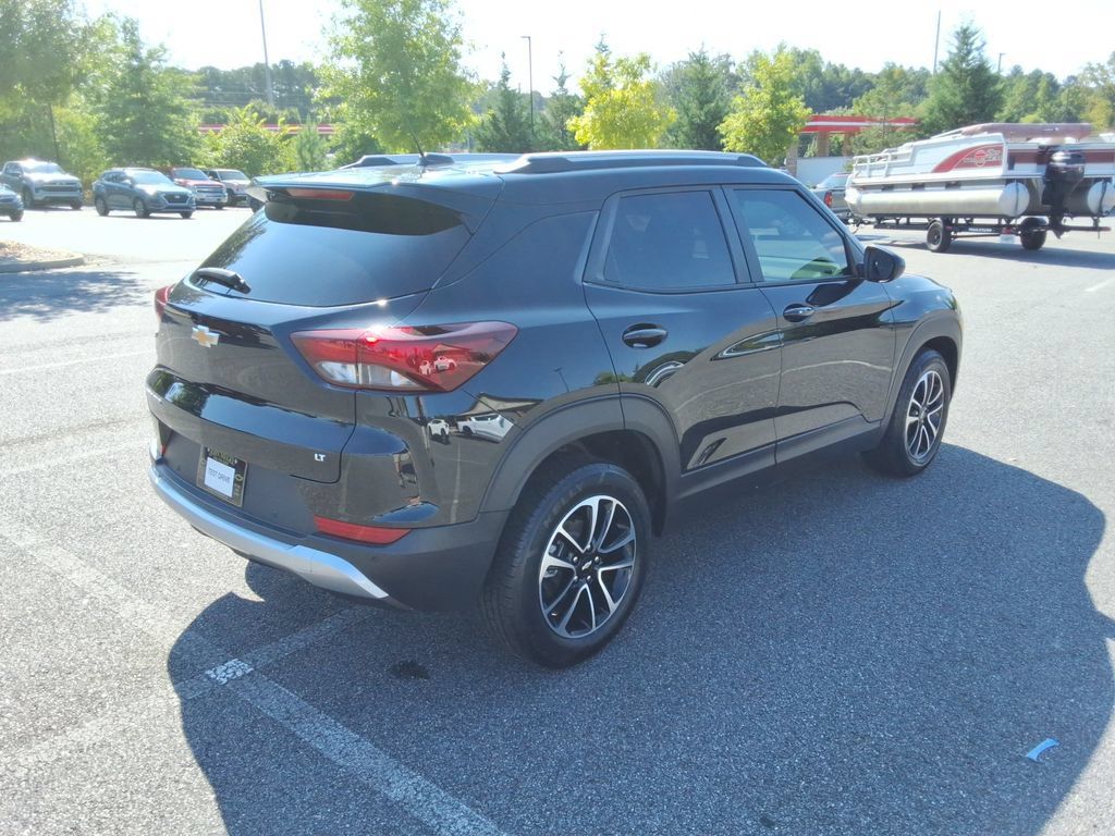 Certified 2024 Chevrolet TrailBlazer LT w/ Convenience Package FWD image 5