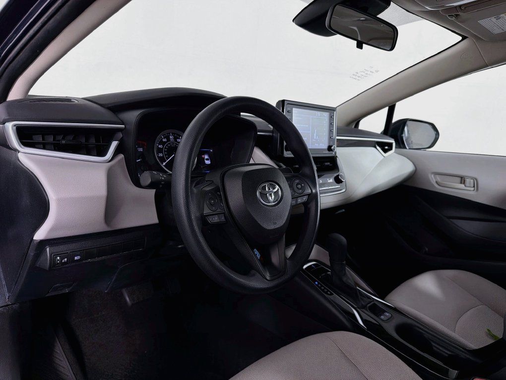 Used 2022 Toyota Corolla LE FWD image 14