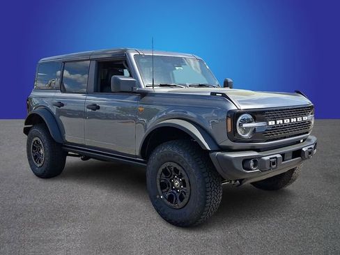New 2026 Ford Bronco Badlands w/ Sasquatch Package image 2