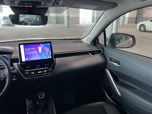 New 2026 Toyota Corolla Cross XLE AWD/4WD image 38