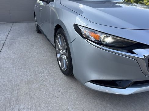 Used 2019 MAZDA MAZDA3 Sedan w/ Select Package FWD image 11