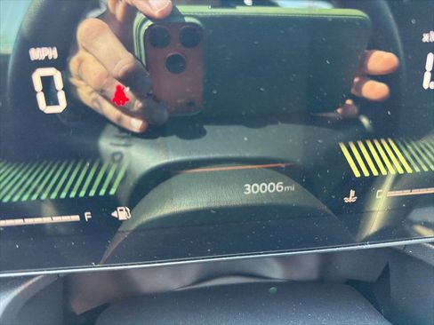 Used 2025 Kia K4 LXS image 11